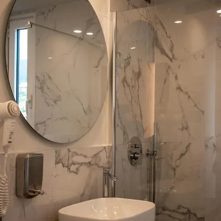 波吉奥酒店 酒店