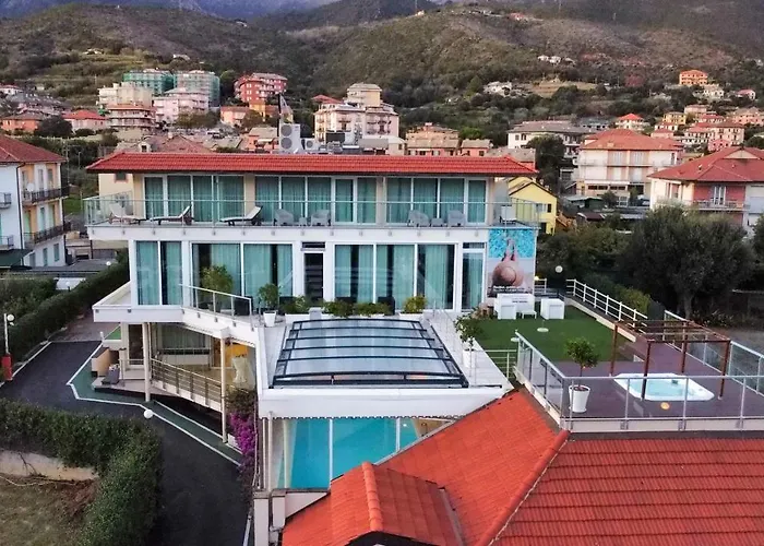 Poggio ホテル アレンツァーノ