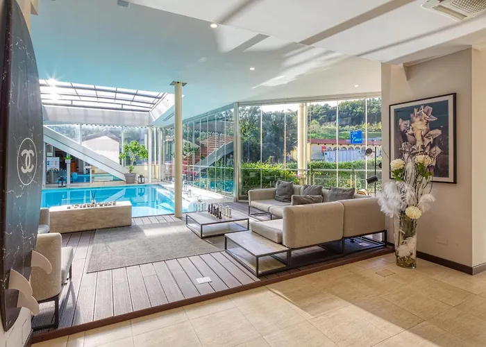 ホテル Poggio アレンツァーノ